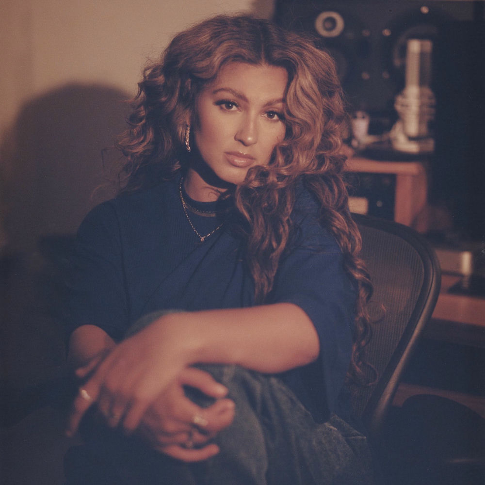 Tori Kelly
